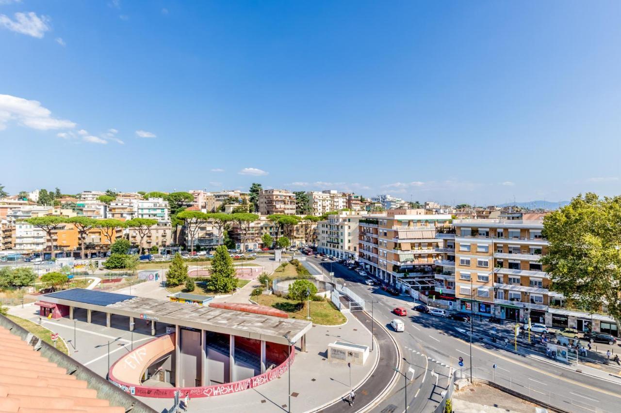 Bbhome Penthouse Bright And Elegant Metro Conca D'Oro Roma Exterior foto
